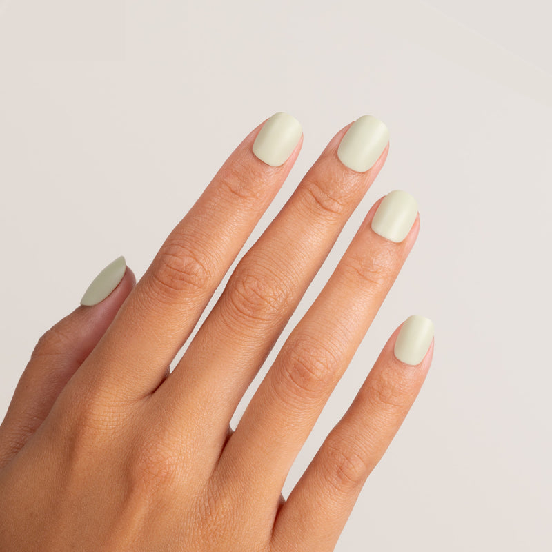 Light green press-on nails - matte finish 